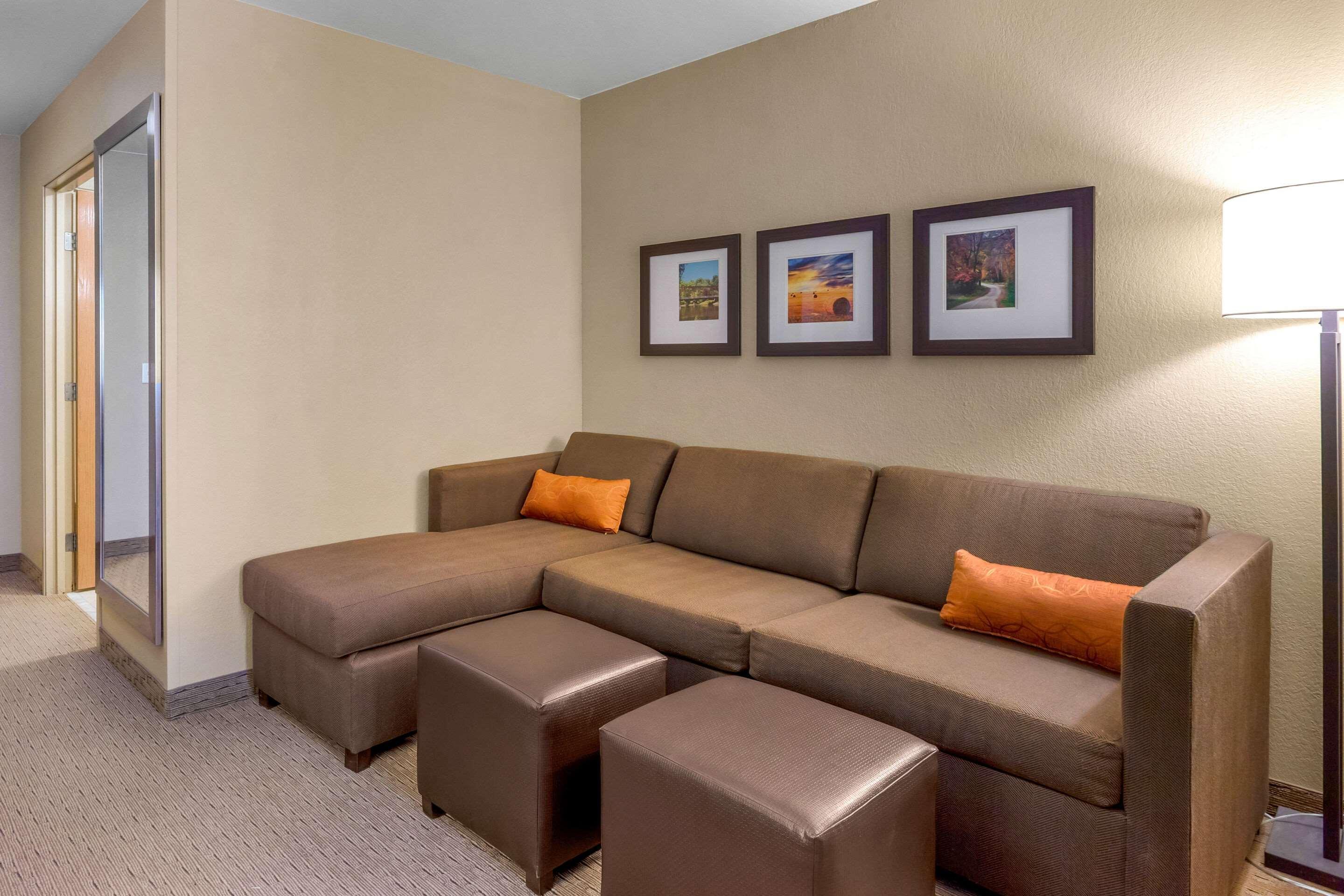 Comfort Suites Берлінгтон Екстер'єр фото