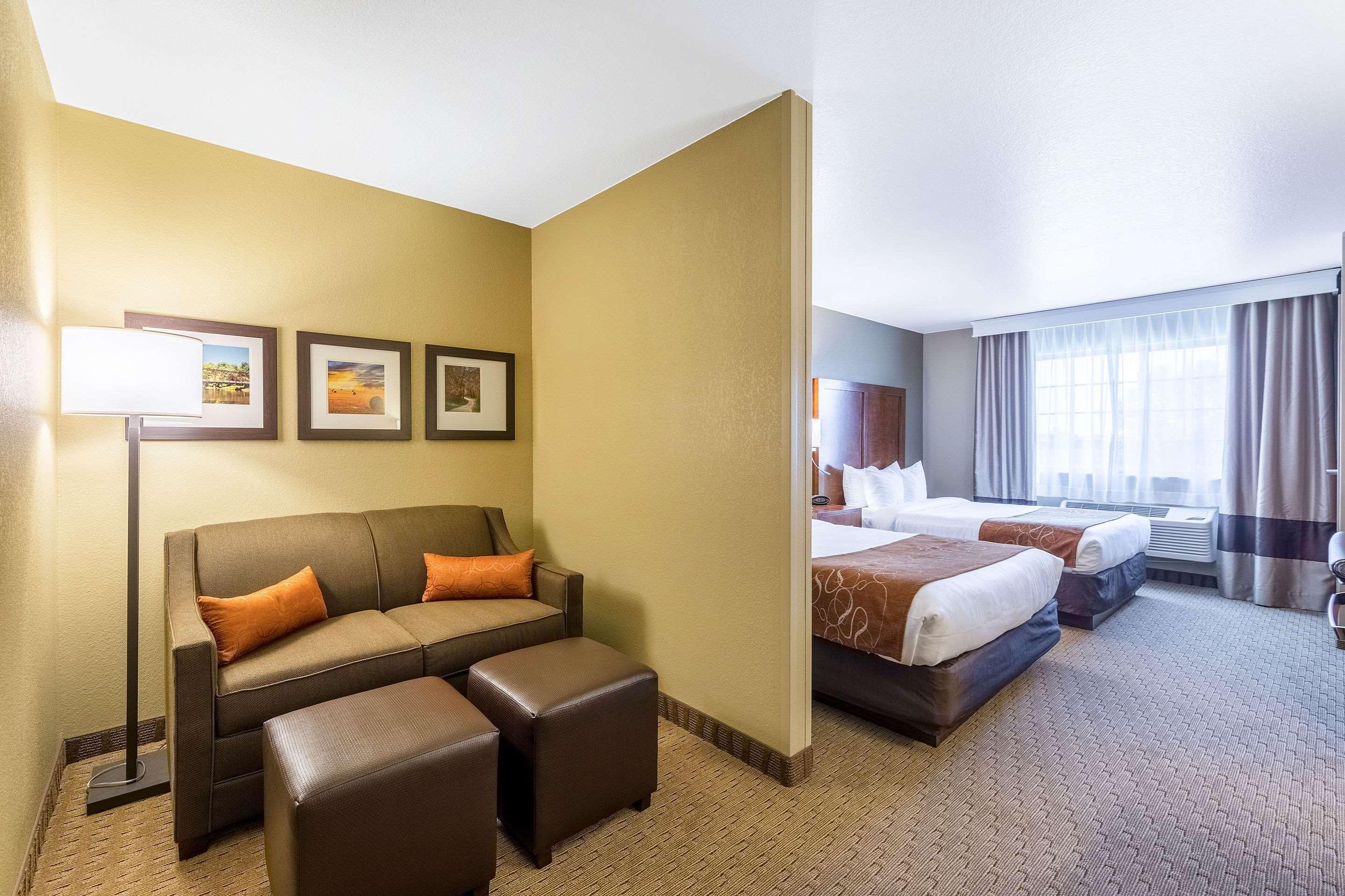 Comfort Suites Берлінгтон Екстер'єр фото