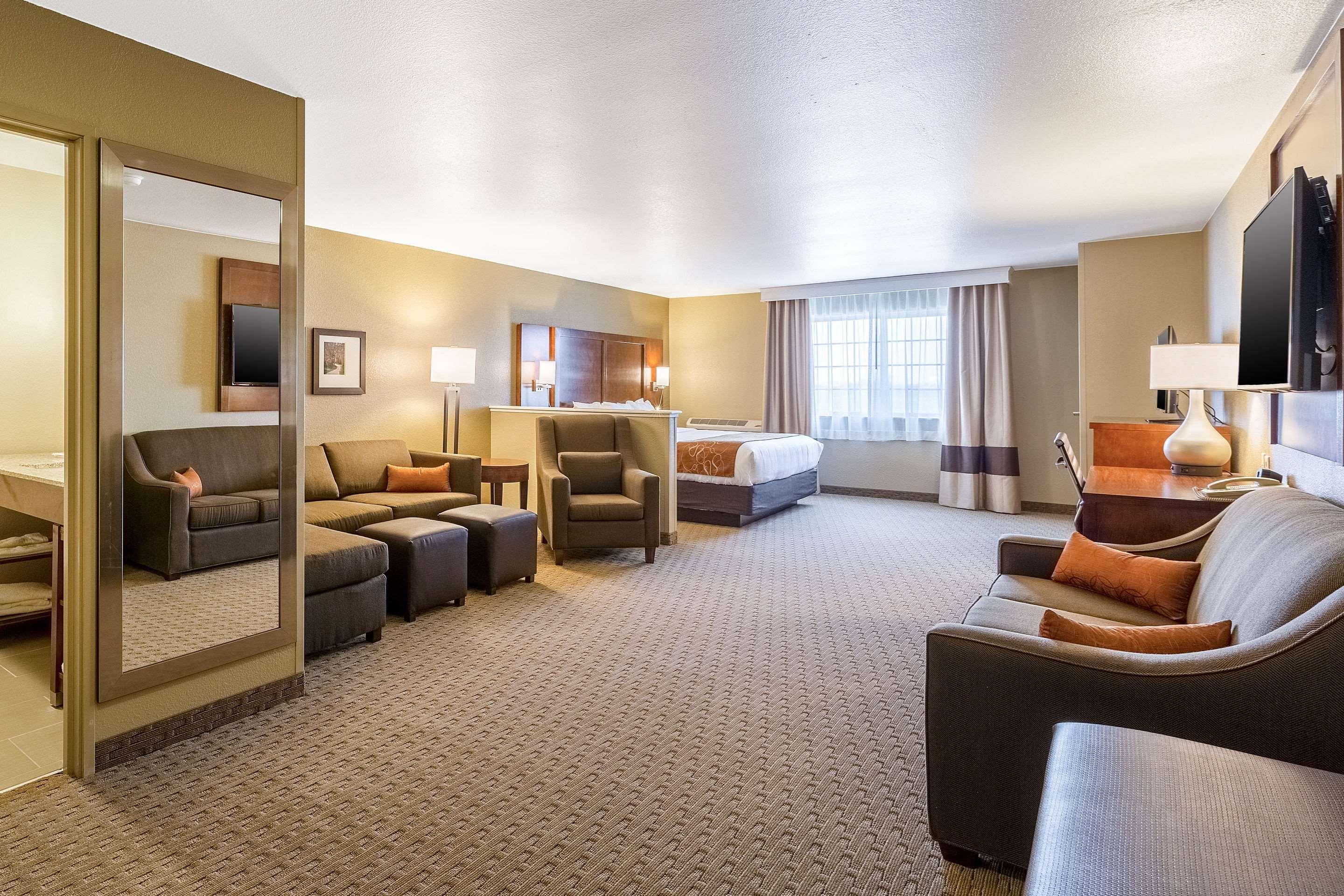 Comfort Suites Берлінгтон Екстер'єр фото