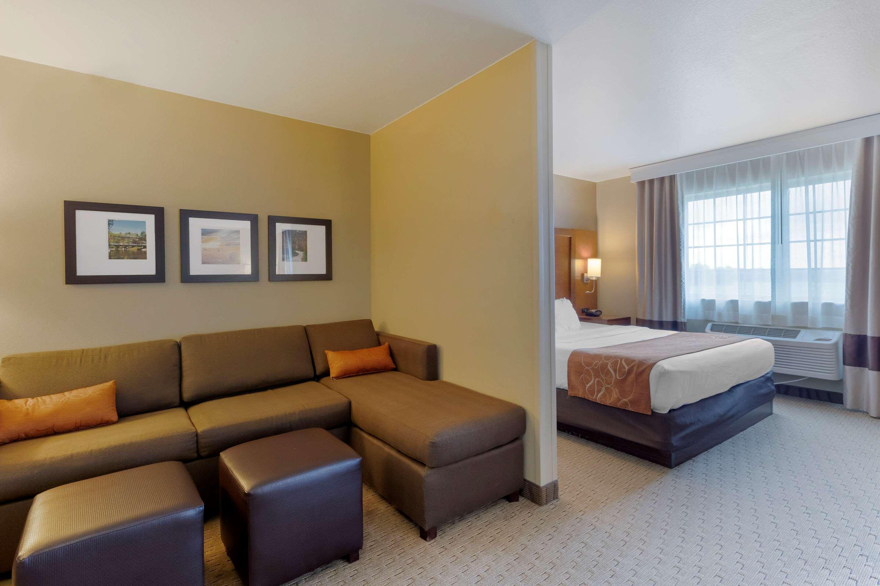 Comfort Suites Берлінгтон Екстер'єр фото