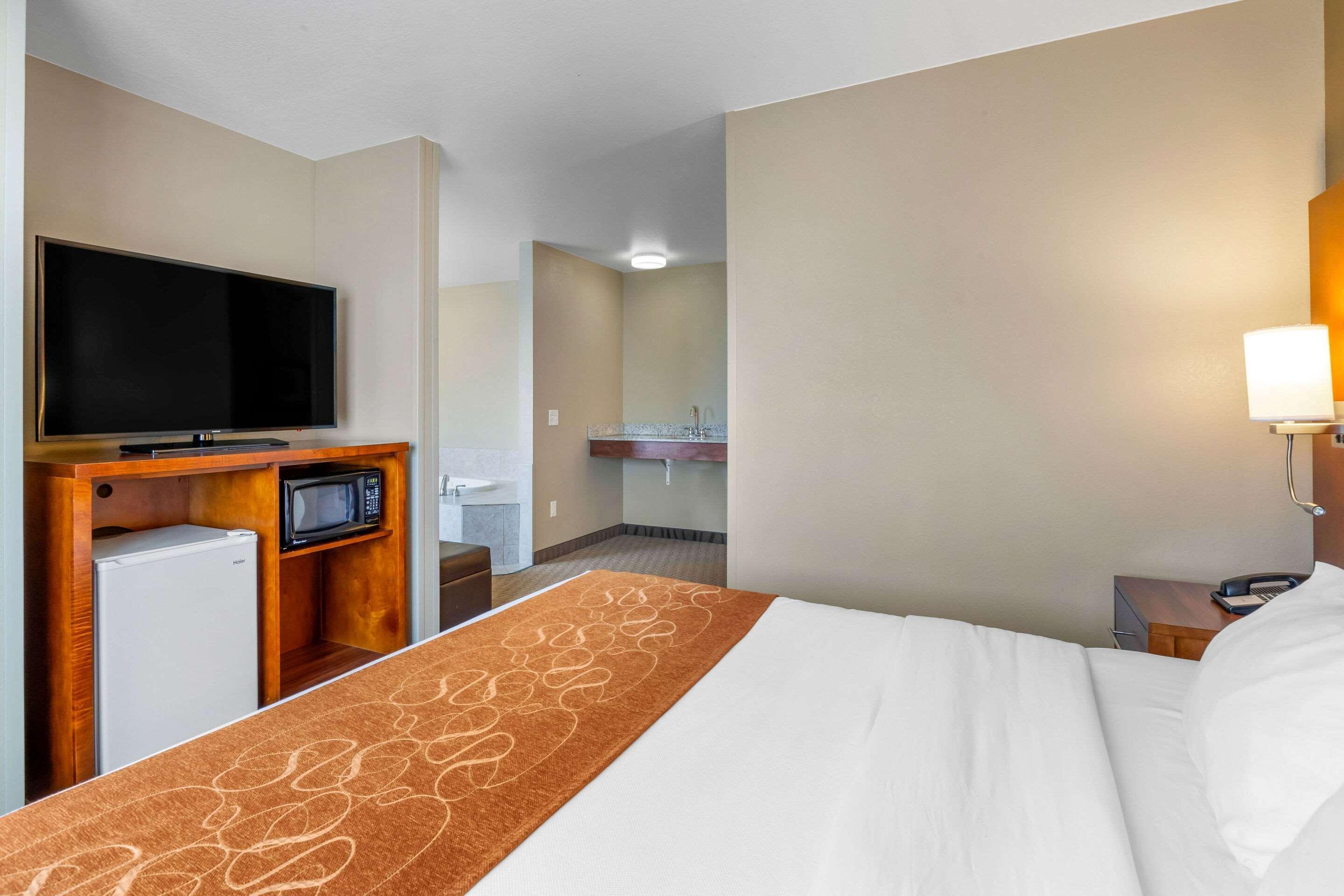 Comfort Suites Берлінгтон Екстер'єр фото
