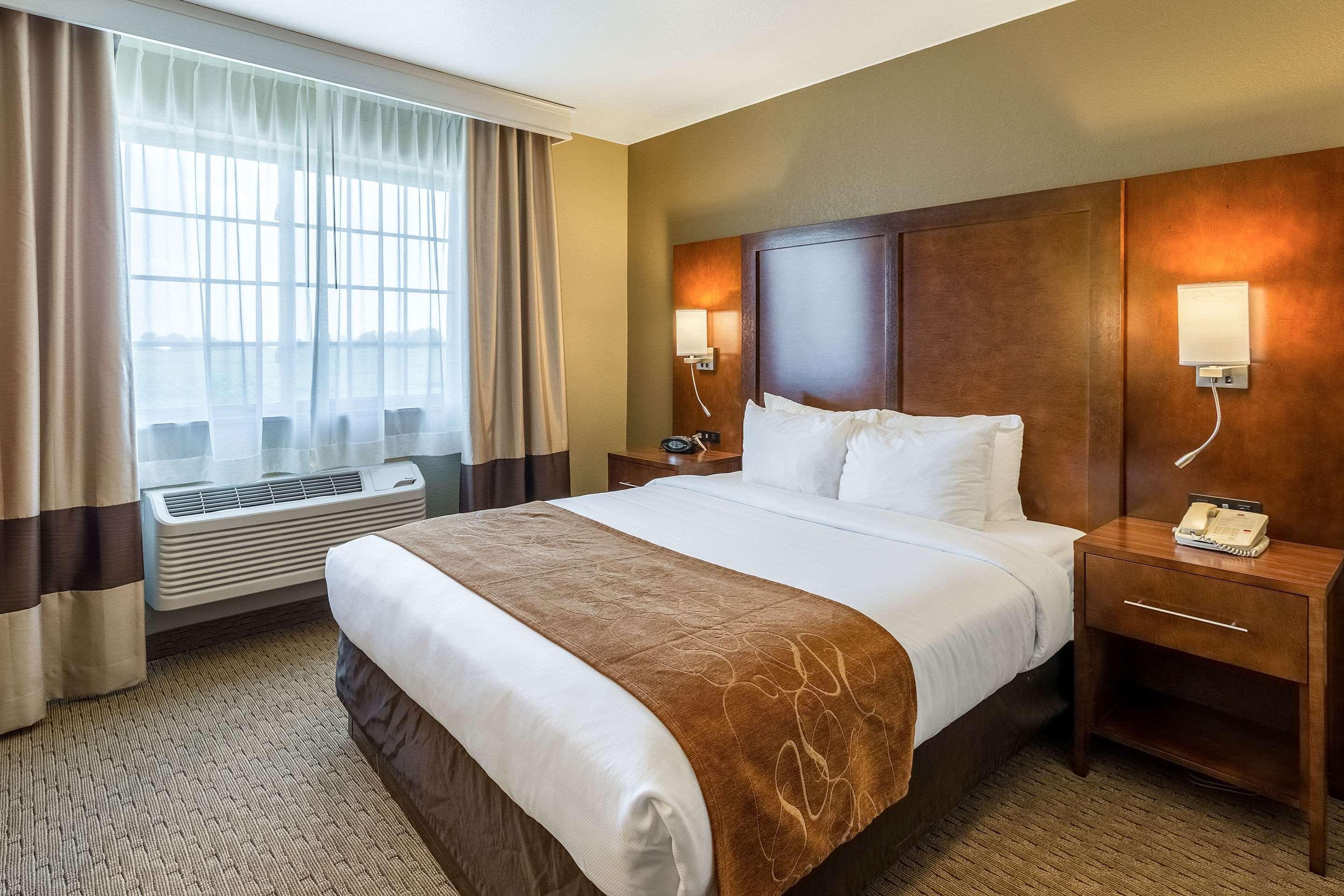 Comfort Suites Берлінгтон Екстер'єр фото