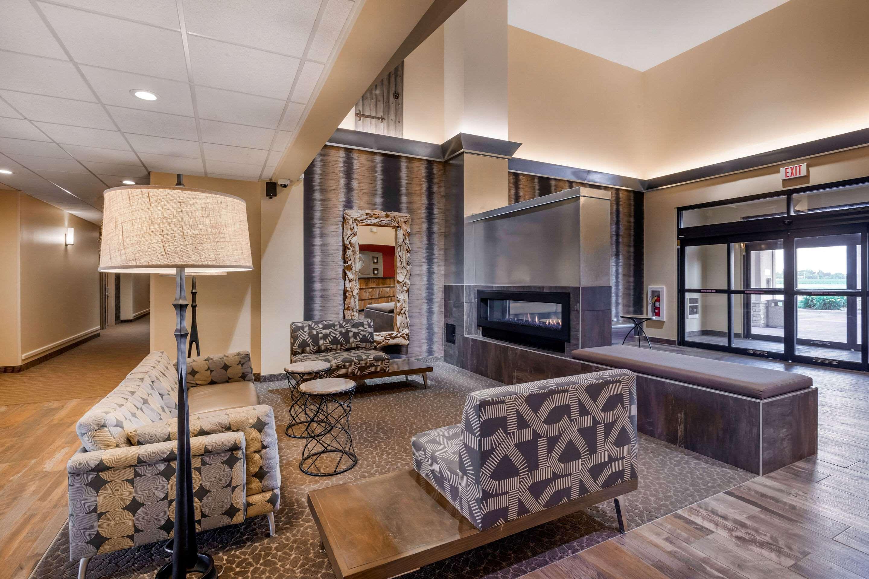 Comfort Suites Берлінгтон Екстер'єр фото
