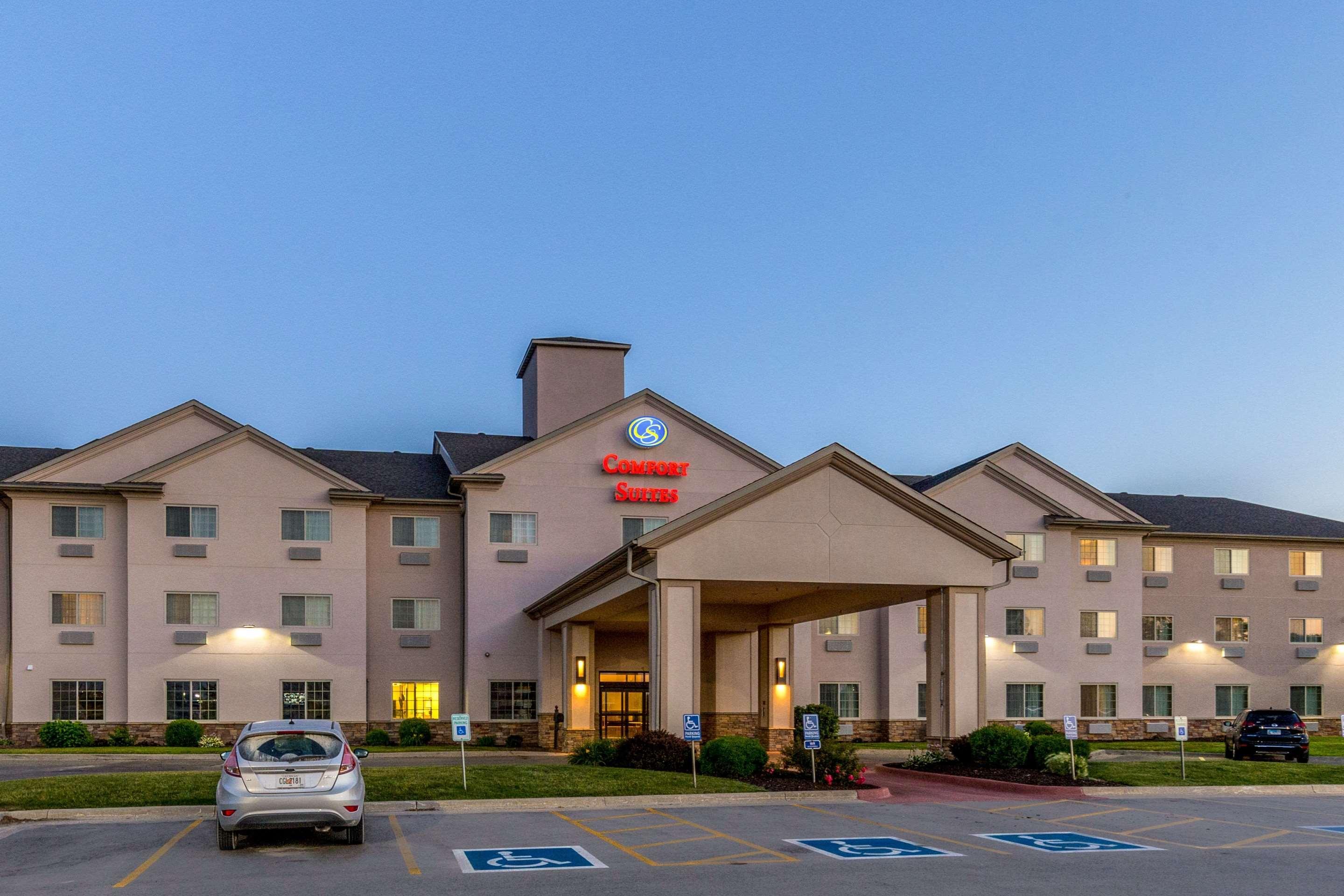Comfort Suites Берлінгтон Екстер'єр фото