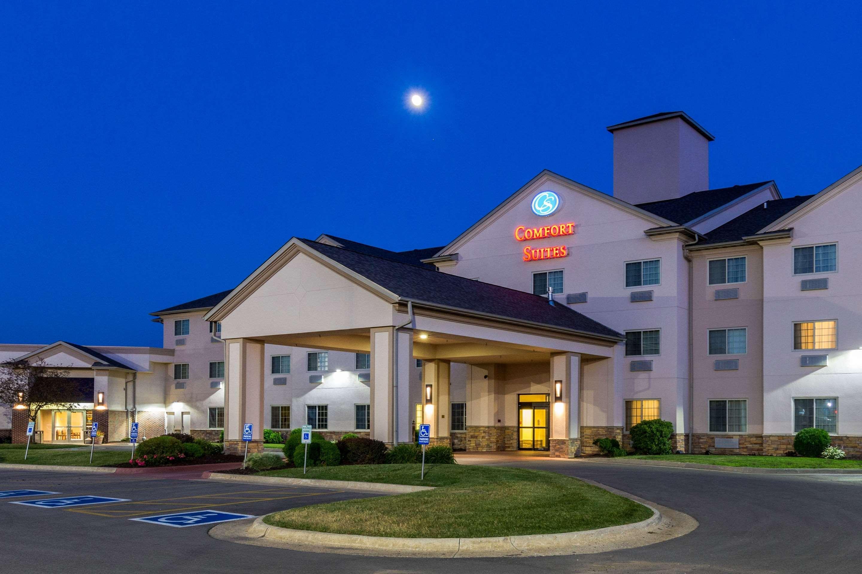 Comfort Suites Берлінгтон Екстер'єр фото