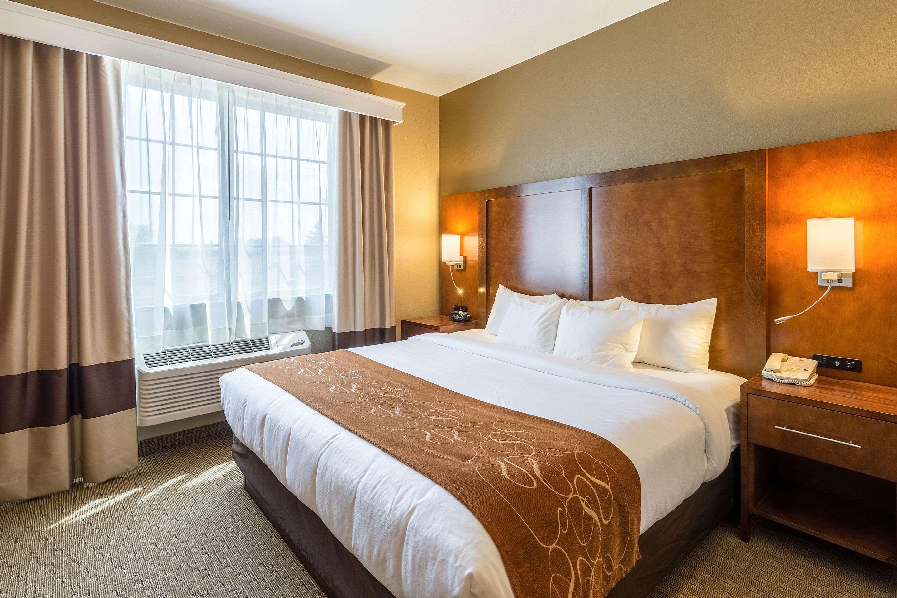 Comfort Suites Берлінгтон Екстер'єр фото