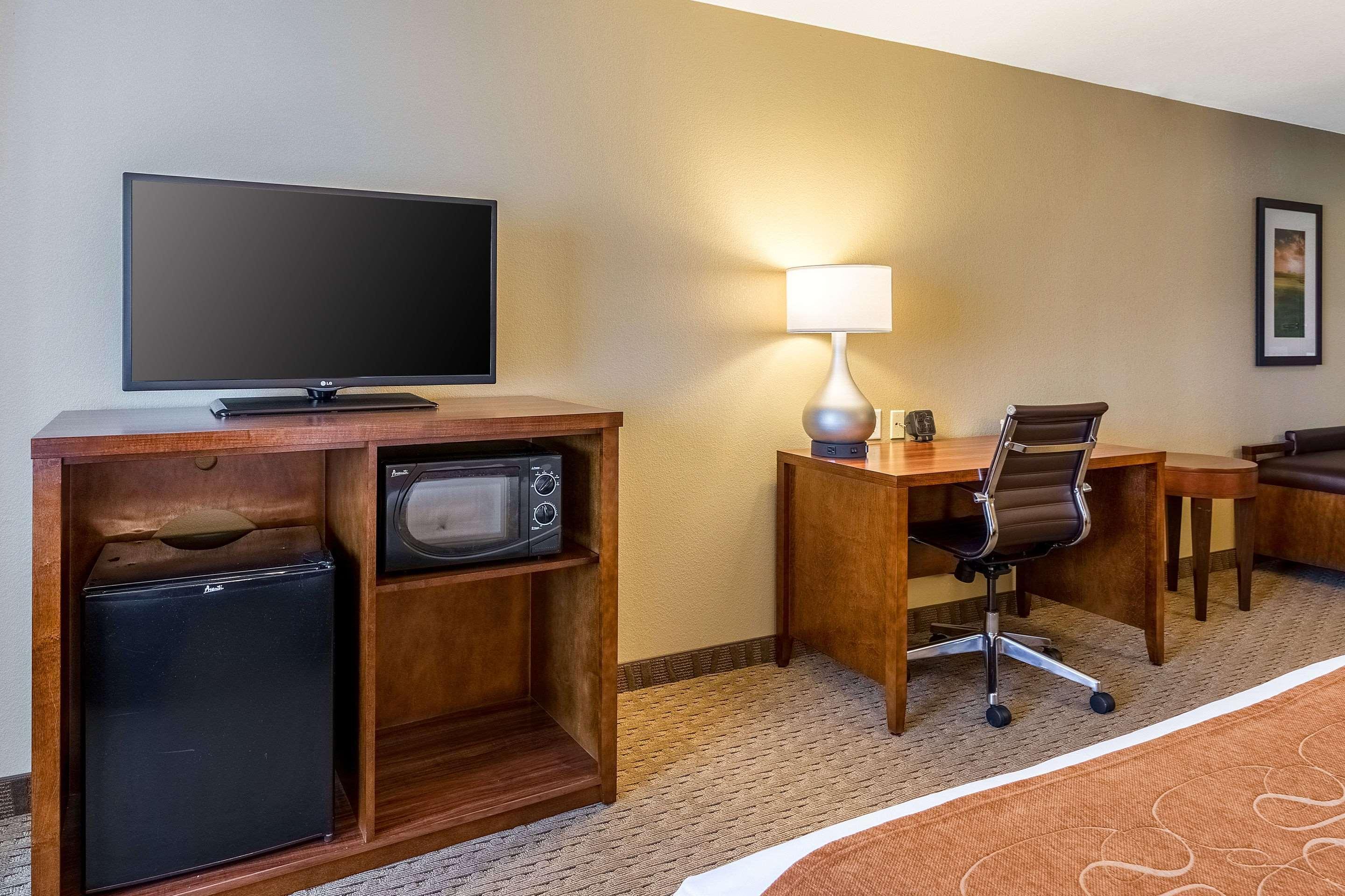 Comfort Suites Берлінгтон Екстер'єр фото