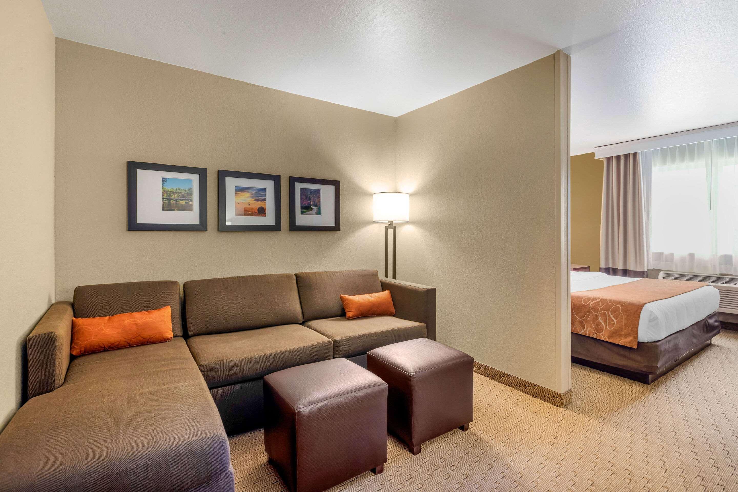 Comfort Suites Берлінгтон Екстер'єр фото